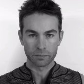 RMauro_'s profile picture. Faço uns memes de vez em quando.