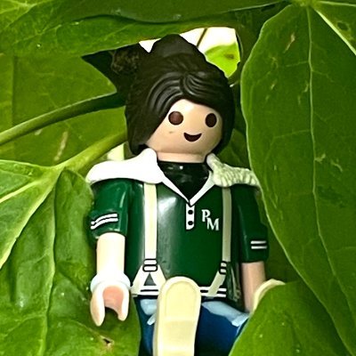 l0ndbl0g's profile picture. physicist + professor, California to Maine