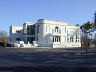 Masjid Darul Quran Bay shore is located in Long Island, NY.