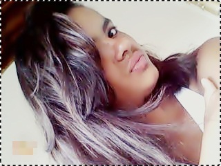 - feixe meus olhos e me fαssα sonhαr ((:
me segue , que eu sigo de voutα ;D
