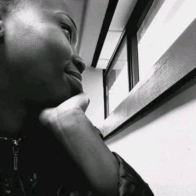 EuniceMatsobane's profile picture. journalism graduate ❣️❣️