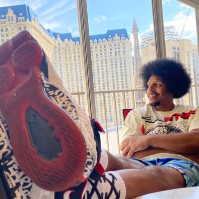 just a page about my life, Las Vegas, Boxing, Politics, Interpersonal Relationships, Lakers, Dodgers and any other random bullshit that shows up on my feed.