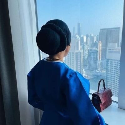 Business strategists||Mini importation business coach||Fashion designer||& wholesales seller of quality leather handbags.IG:@fashionhand_bag IG:@seemahs_couture
