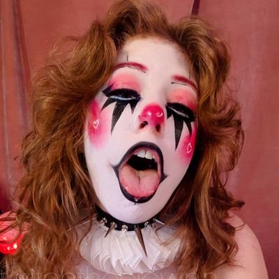 °25°
✨bratty switch galore✨
$twitchtheclownn
DM fee $19 😘
***18+ only***