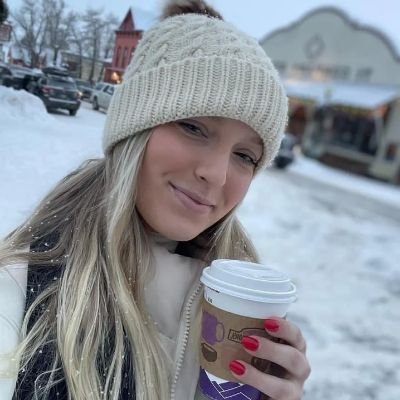 SharonLace85176's profile picture. fashionista..fashion makes the life 🧬 simple🥰