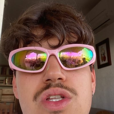 Espejismos ya disponible en todas las plataformas digitales.