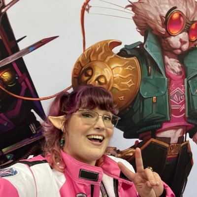 she/her/👽 Starfinder Creative Manager @paizo. Game writer. #Starfinder2 co-creator. Mecha enthusiast.✨🦋