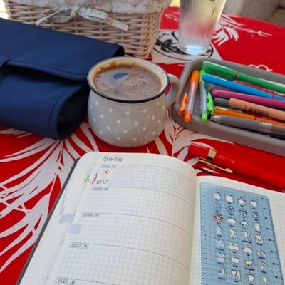 kitapkahveler's profile picture. kitap ve kahve