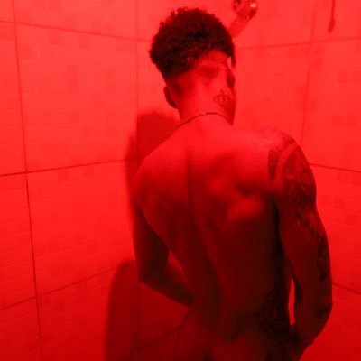 prazerriick's profile picture. 