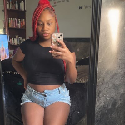 snapchat~bigari16 Instagram ~blackbarbie_ari a upcoming YouTuber❤💗 Barbs4L brownskin queen 👑 fan of Nicki Minaj😝 subscribe to my onlyfans