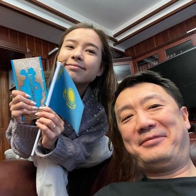 I'm Chinese -Australian , I'm a lover of God and a father to my beautiful damsel Ninaq