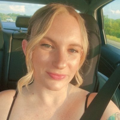 CO transplant living in NM 💛❤️ she/her/hers astrology hoe ✨🔮 pisces ☼ ┊ gemini ☽ ┊ cancer ↑ (all thoughts and opinions are my own)