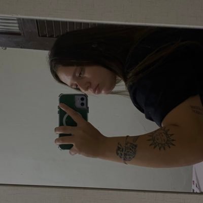 virginiauchoa_'s profile picture. 999