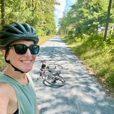 digital strategist. sandwich snob. newbie cyclist. eternal optimist. all opinions are mine.
