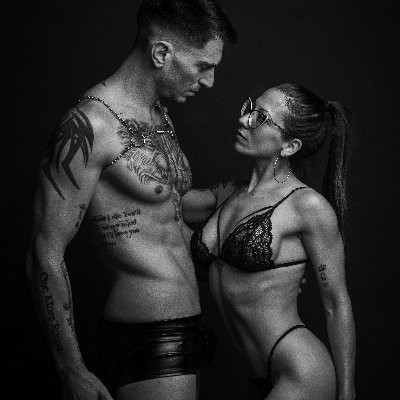 Your Favorite PornHub Couple 🖤🧡 https://t.co/UcOvxrYGtk