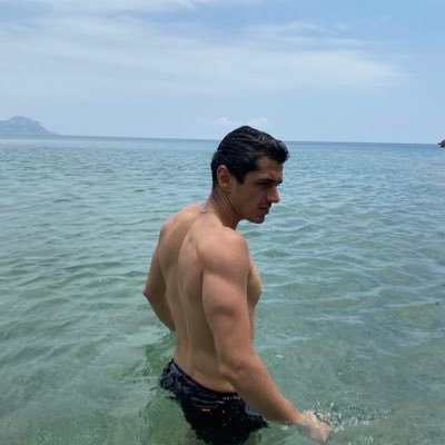 fthyrlky's profile picture. 