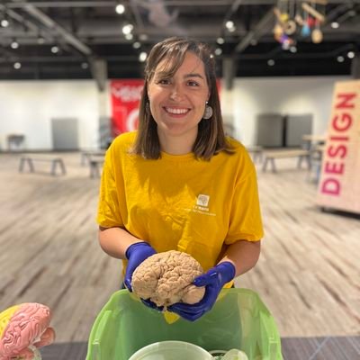 Montrealer in Boston soon moving to @UCDavisCNS. I use microglia to know what's happening in your brain.