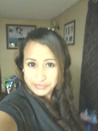 im jus me (: love to have fun, cant hlp it if people envy me jus makes me stronger :)
