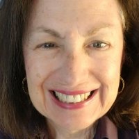 Mary Beth 🇨🇦🇺🇦🇮🇪🇺🇲🦅 (@stjezabell) 's Twitter Profile Photo