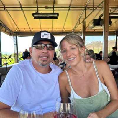 sheslaurenduh's profile picture. I found my life when I laid it down 🕆
Child of God.
Wife.
Mother.
- In that order.