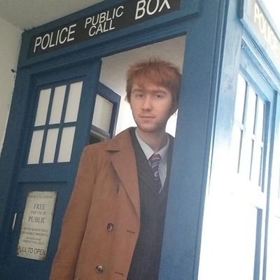 i like doctor who ghostbusters and gameing and cosplay