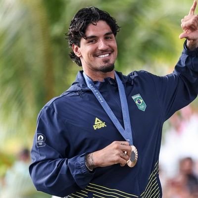 Perfil de Fã, do Tri Campeão mundial de Surfe e medalhista olímpico, Gabriel Medina 🌊🏄🏻🇧🇷