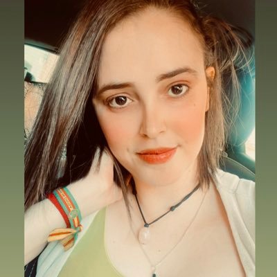 Española y cartagenera. 💚🇪🇸💪🏻 antitaurina, antifeminazis y anti social comunistas. No DM 🚫#FUERAISLAMDEEUROPA #fueramorosdeEspaña