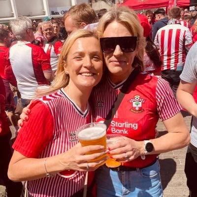 Managing Director @WhiteoaksPR; mum to Finley and Conor, #saintsfc fan, average runner, dabble in baking