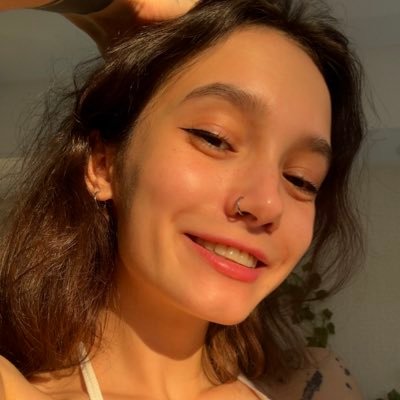 Stream girl, content creator and your personal sunshine 🌞 ❗ nsfw 18+
