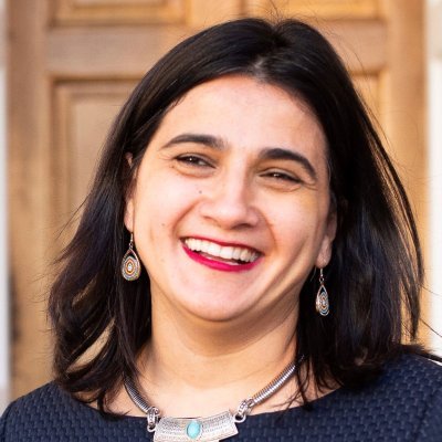 I help you tell your story. Ghostwriter. Book coach. Author. Words in @washingtonpost, @ElleUK, @esquire.Jordanian-American. DM me to create your content.