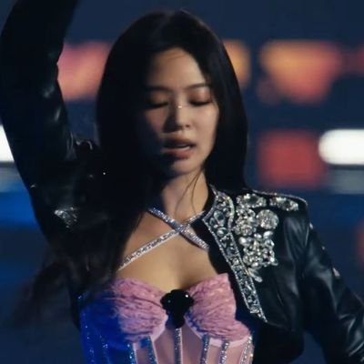 Jennie'nin tek vasfı var. O da her konuda en mükemmeli olmak