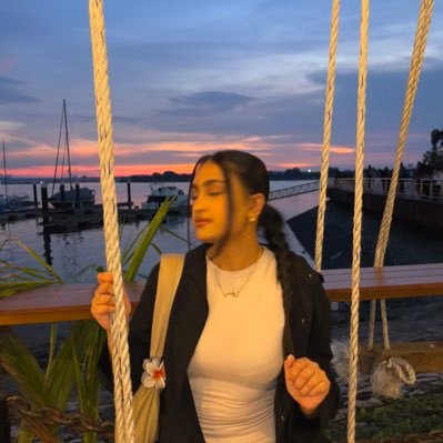 RoshniQuddus's profile picture. 