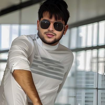 TFoji18917's profile picture. 