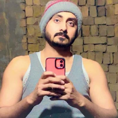سرائیکی ہوں بلوچ' پشتون'سندھی اور پنجابیوں کی عزت (محبت)کرتا ہوں۔آپ کے الفاظ میرے(اچھے'برے) رویے کی وجہ ہوسکتے ہیں