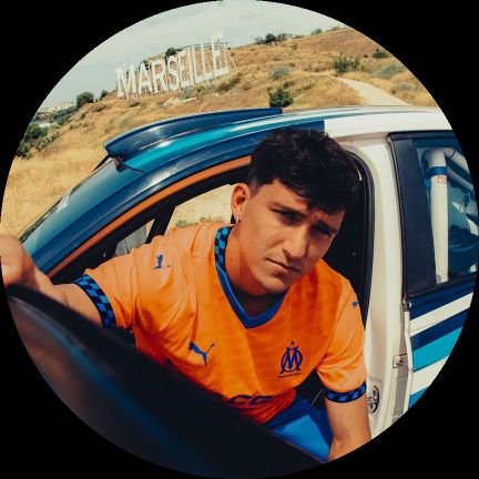 viouuule's profile picture. dans une relation toxique avec un club nommé Olympique de Marseille 🔫