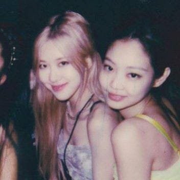 jenselas_'s profile picture. hot girls stan chaennie❤️‍🔥