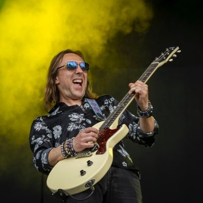 Touring and recording guitarist with @wishboneash_com & available to hire for remote session guitar work #markabrahams #wishboneash #guitar #sessionmusician