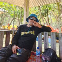 adianggi.S☠️ (@nggithul) 's Twitter Profile