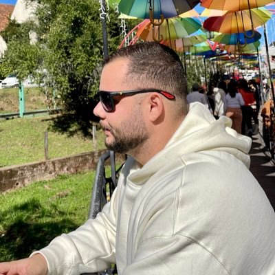 italoopersonal_'s profile picture. Casado, temente a Deus, amante de esportes, apaixonado pelo futebol, torcedor do América de Natal e metido a pitaqueiro de futebol.