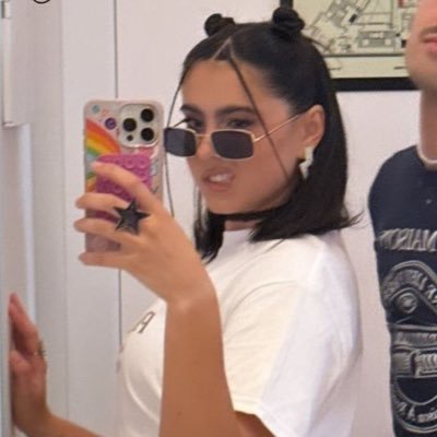 sixtinxin's profile picture. 