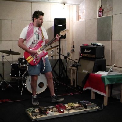 JamMarsterMars's profile picture. Music & production teacher. I love skateboarding. #CeasefireNOW #FreeSpeech #StopKillingDonbass #StopIllegalSanctions #DismantleZionism #FreePalestine ✌🏼🇵🇸