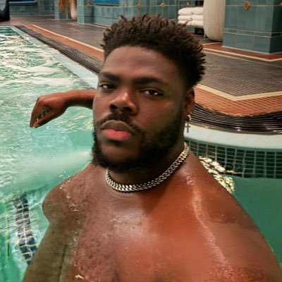 Celebrity Fashion Designer-Content Creator-Comedian-Dancer-Body Positive-Hood Power Ranger 🏳🌈 IG/Tiktok (2.4Mil) 👉🏾 @Nene_LA_Shiro NYC/L.A.📍