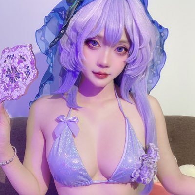 dailyhiino's profile picture. 