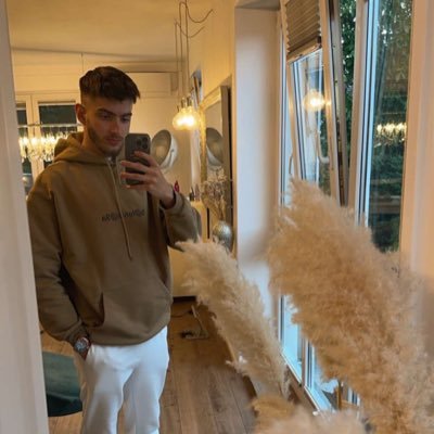 God gives the hardest battles to his strongest soldiers ✝️ @zlRelct ✂️Manager von @cSxpra 📖