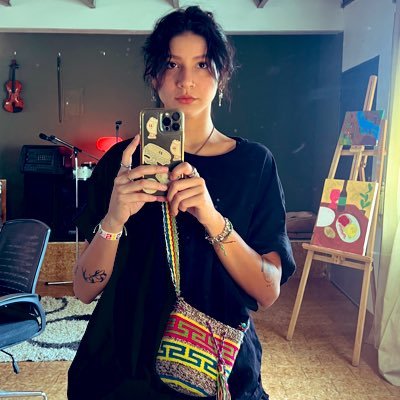 lavidaesunbeta_'s profile picture. passionate about everything