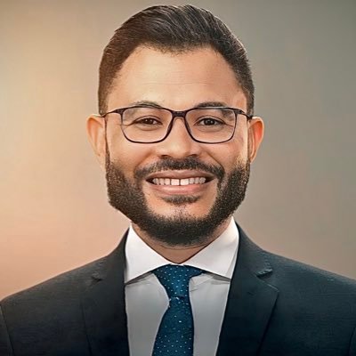 Pastor Adventista do Sétimo Dia, servindo como Diretor de Publicações da União Nordeste Brasileira, casado com a Educadora Valane Araújo e Pai de Ana Beatriz.