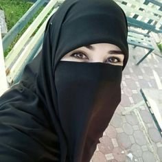 محفظة قرآن
(لَا تَدْرِي لَعَلَّ اللَّهَ يُحْدِثُ بَعْدَ ذَلِك آمًرآ)
لا تألفن مصاب اخيك وإن طال 🇵🇸