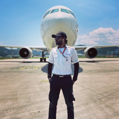 Aircraft Engineer ✈️ Playing Futsal is My Passion ♥️ Watching Football is My Entertainment 😉 #YNWA 🔴