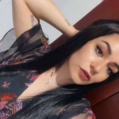 Mamá de Natalia. Lic en Contaduría. Auténtica, alegre y enamorada del amor. Si te gusta lo que lees haz click en 'Seguir'.. Instagram: chiccavirtuall
