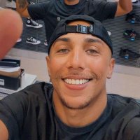 L.A 🦧 (@b4l71m0r) 's Twitter Profile